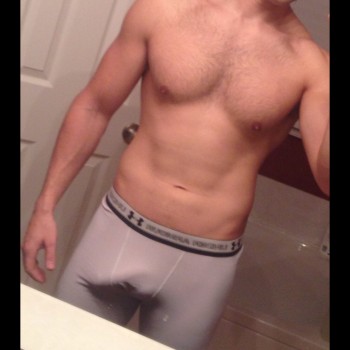 Hotdiscreteguy